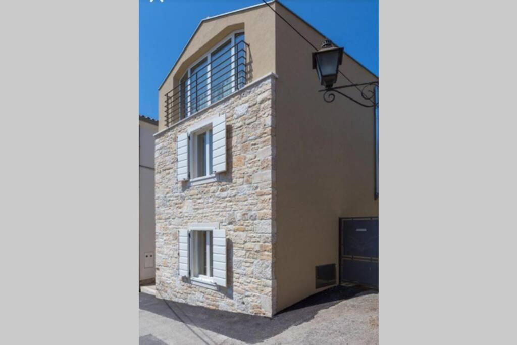 Апартаменты Sea View House Fontera Ровинь Экстерьер фото